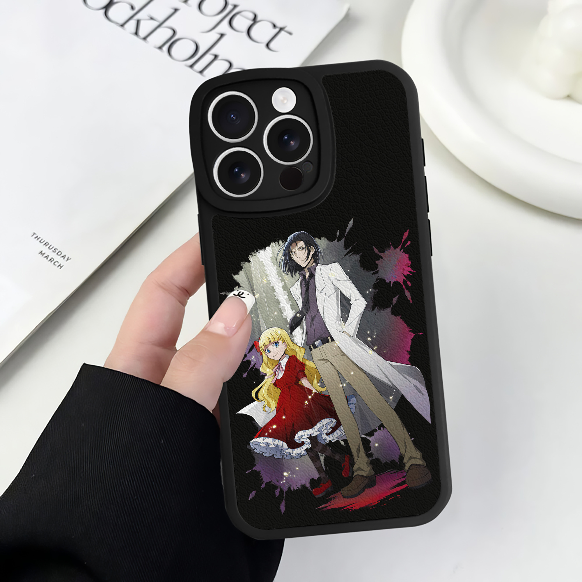 （画像用） 文豪ストレイドッグス Bungo Stray Dogs 【iPhone 16シリーズ対応】シリコンスマホケース（レザー調） 材質：シリコン